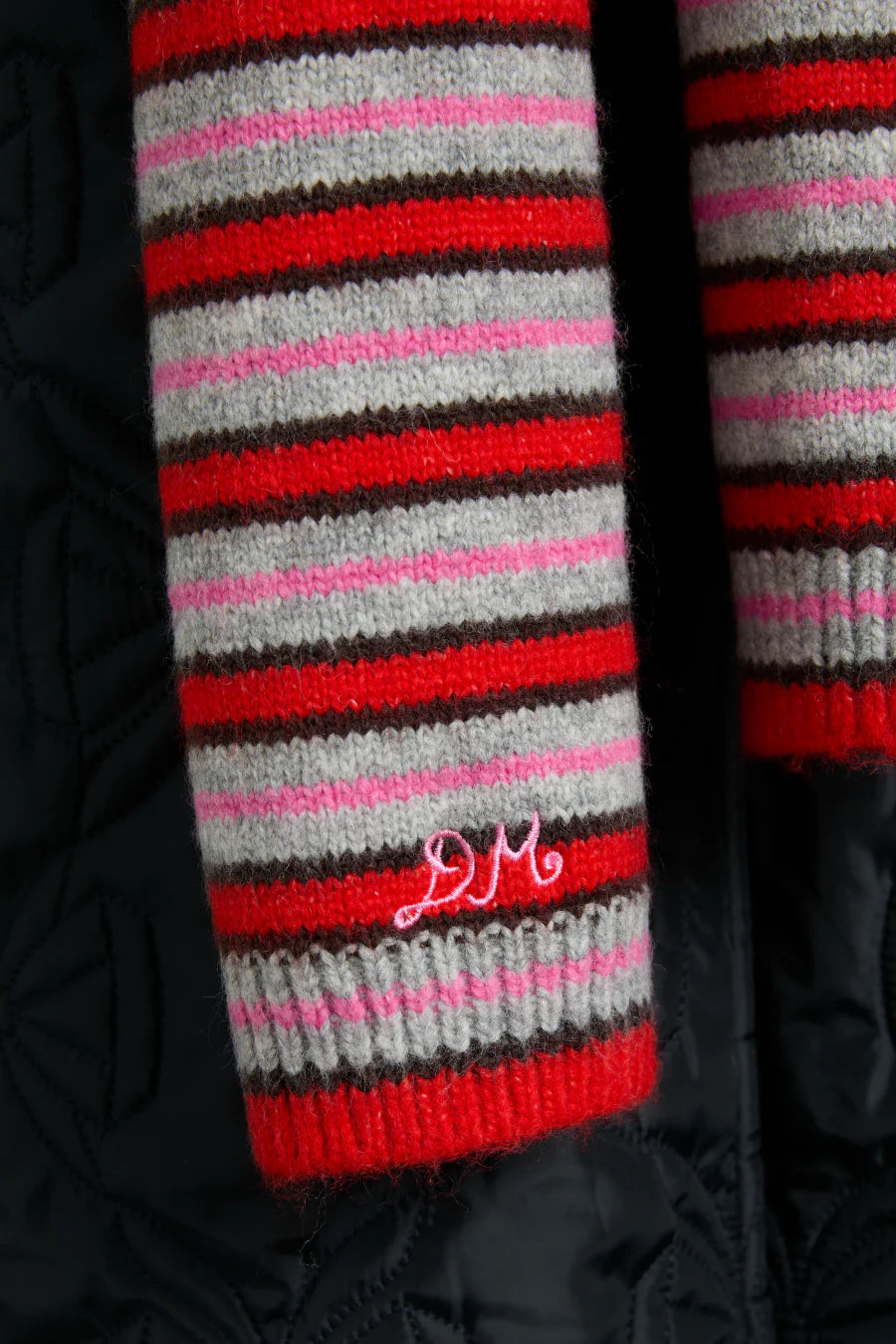hooded scarf in stripe